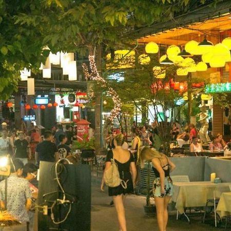 The Street Hostel Bangkok Exterior foto