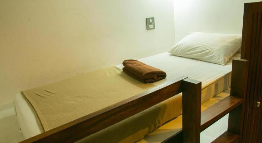 The Street Hostel Bangkok Exterior foto