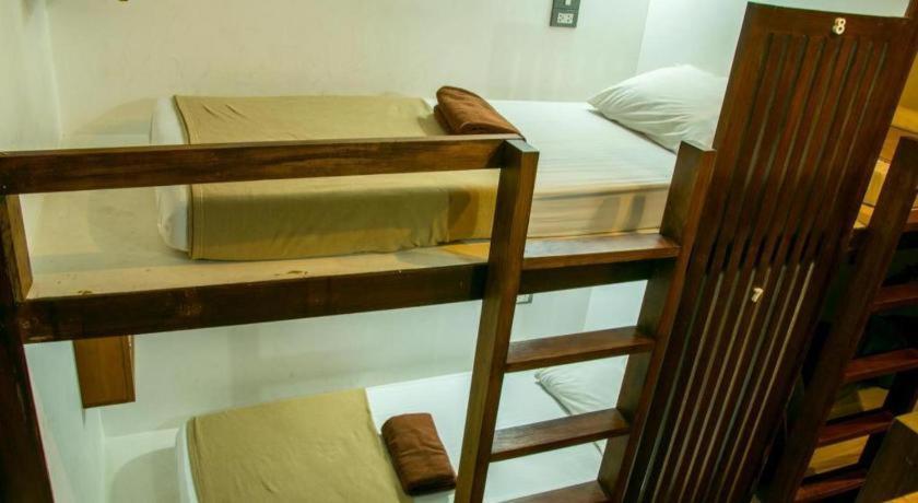 The Street Hostel Bangkok Exterior foto